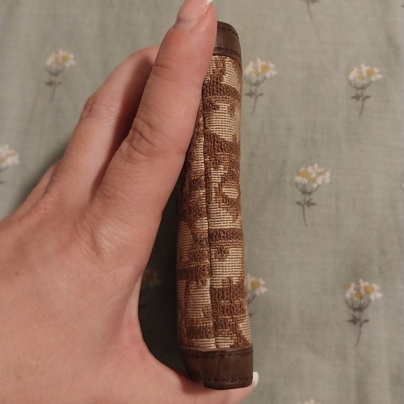 DIOR kiss lock compact wallet - Picture 9 of 9